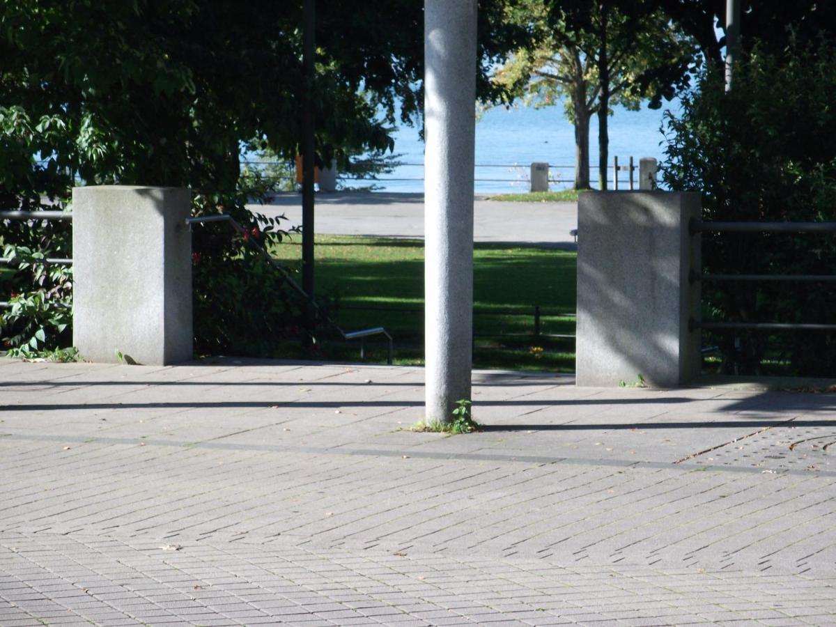 Aeltere Fewo Am Uferpark Friedrichshafen Luaran gambar